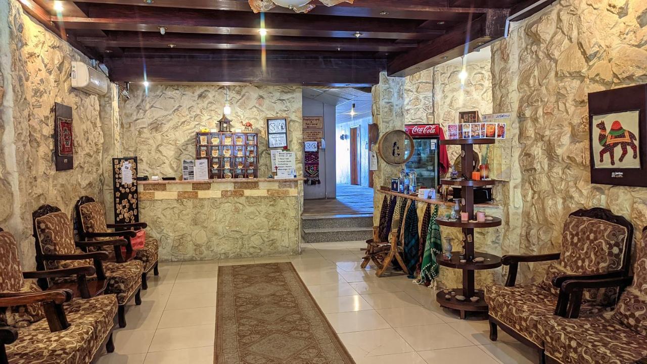 Rocky Mountain Hotel Wadi Musa Bagian luar foto