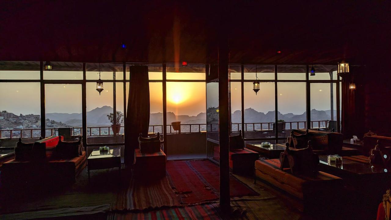 Rocky Mountain Hotel Wadi Musa Bagian luar foto