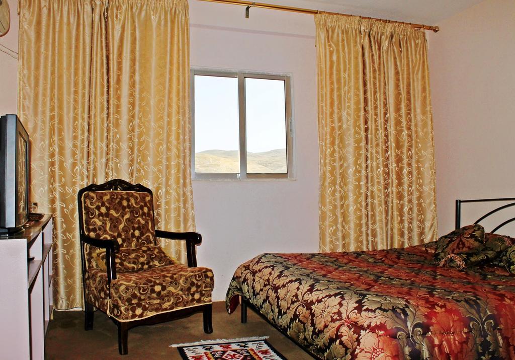 Rocky Mountain Hotel Wadi Musa Bagian luar foto